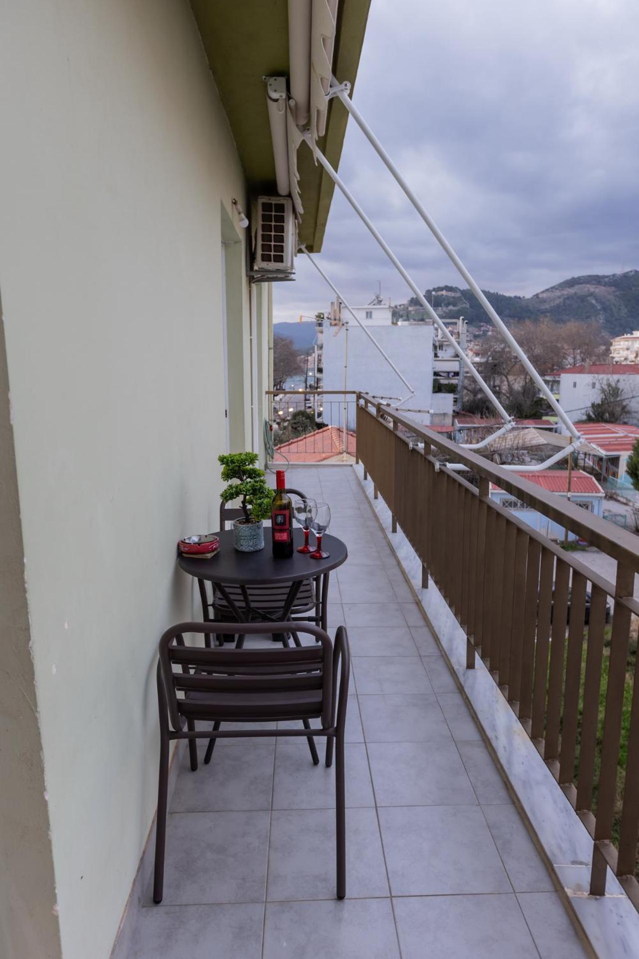Τριάρι Διαμέρισμα 2Ο Ορόφου Nafpaktos Exterior foto